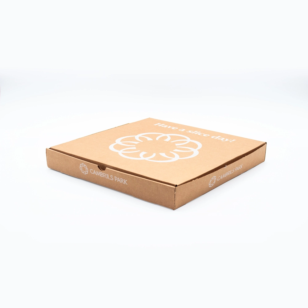 Cuadrada kraft con el logo en blanco